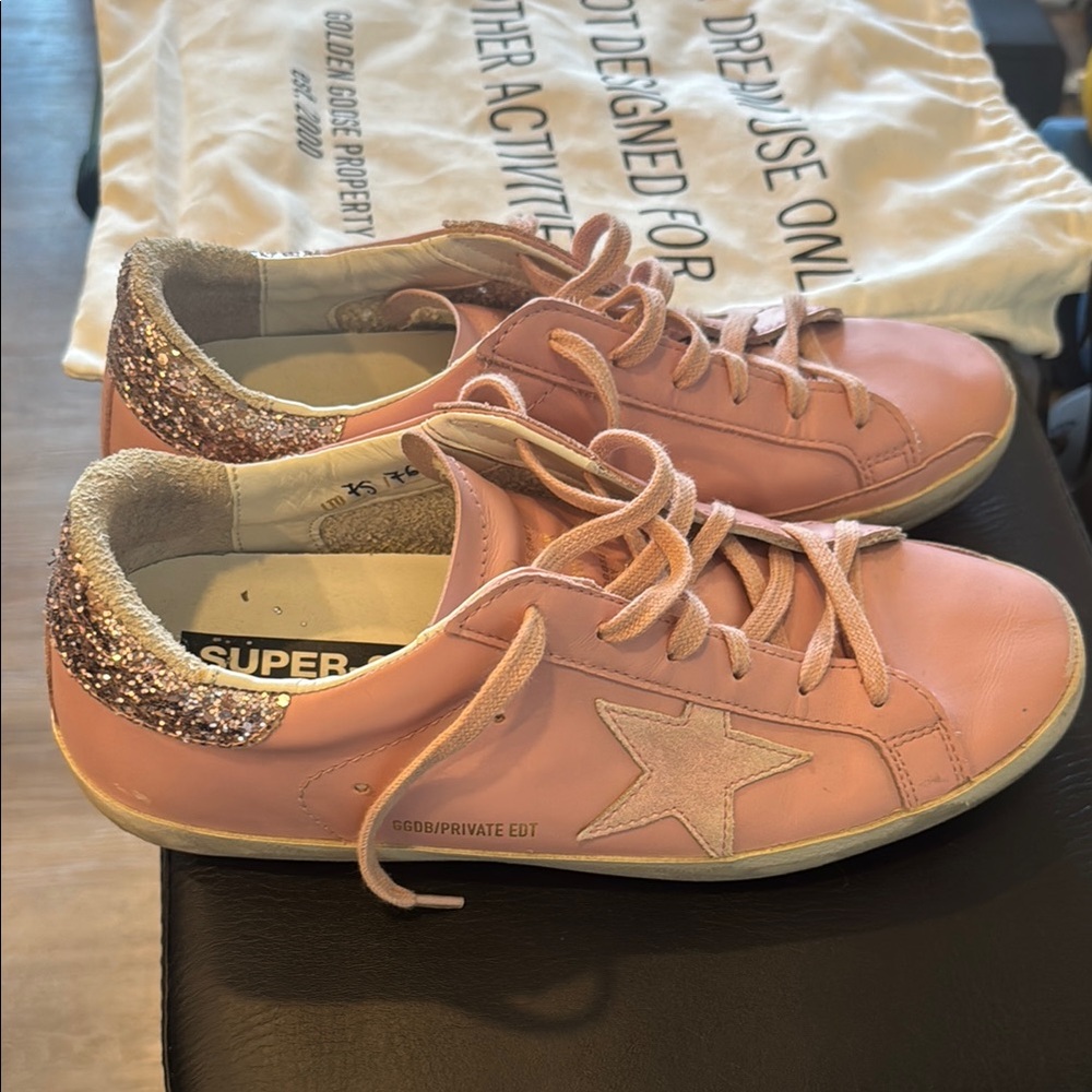 Golden Goose
Superstar Tonal Glitter Low-Top Sneakers